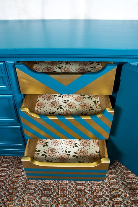 picture of inside dresser drawers and liners