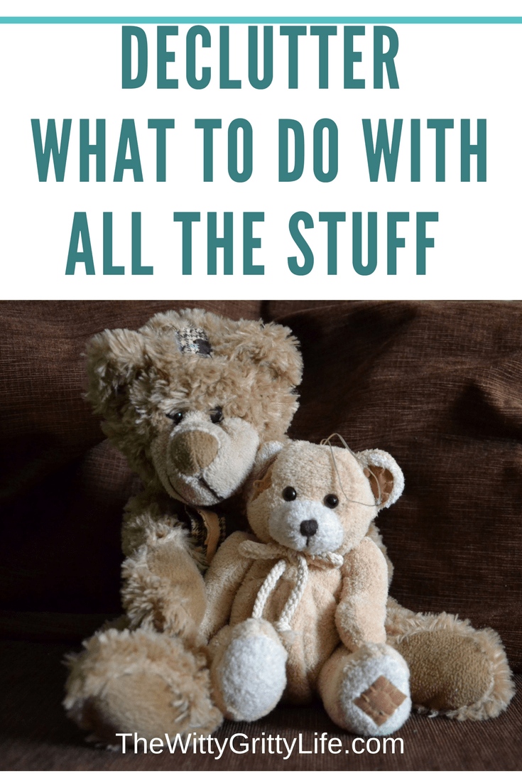 You are motivated to declutter and reclaim your home. Let me show you a few tips and ideas how to get rid of all the stuff so you can be on your way to becoming a minimalist and free up valuable time and space.