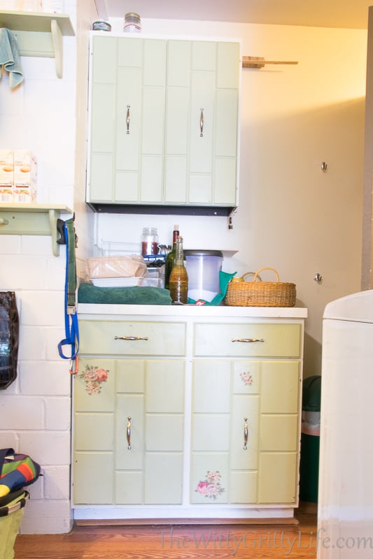 A truly awful picture of the way our entryway into the laundry room from the garage