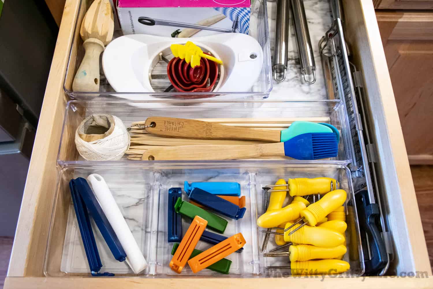 Kitchen Utensil Drawer Organizing - Makeover