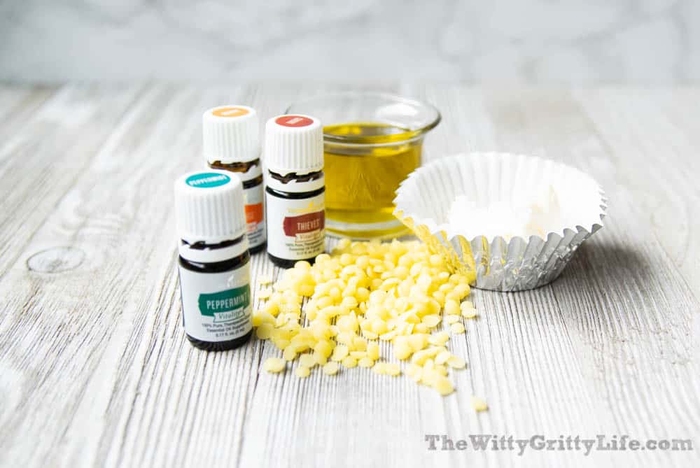 HOW TO MAKE ORGANIC BEESWAX LIPBALM 