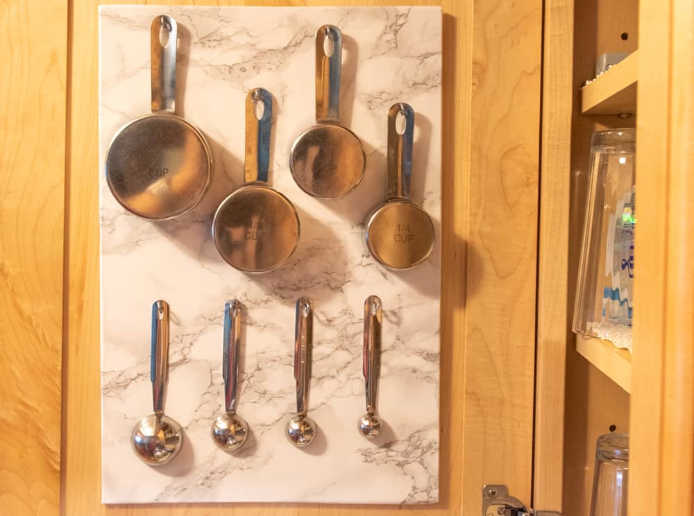 This  removable drawer maximized my kitchen storage space