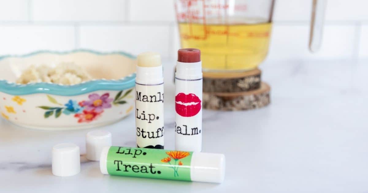 HOW TO MAKE NATURALLY MOISTURIZING LIP BALM YOUR WHOLE FAMILY WILL LOVE